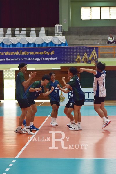 20251118-volleyballl-PM-T113.jpeg