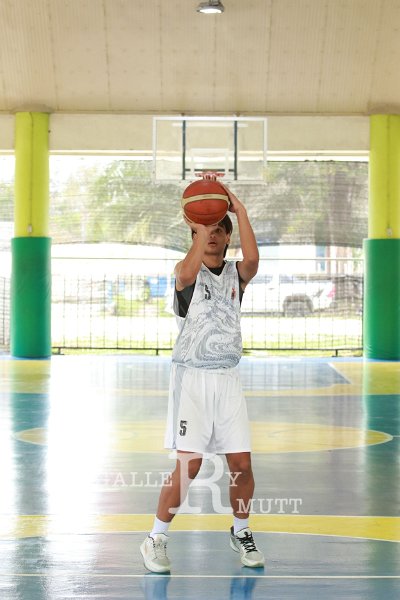 20251119-basketballl-AM-T101.JPG