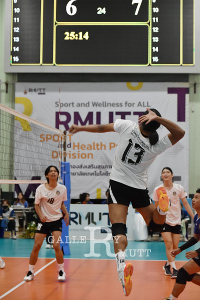 20251119-volleyballl-AM-122.jpeg