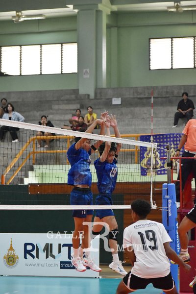 20251119-volleyballl-AM-135.jpeg