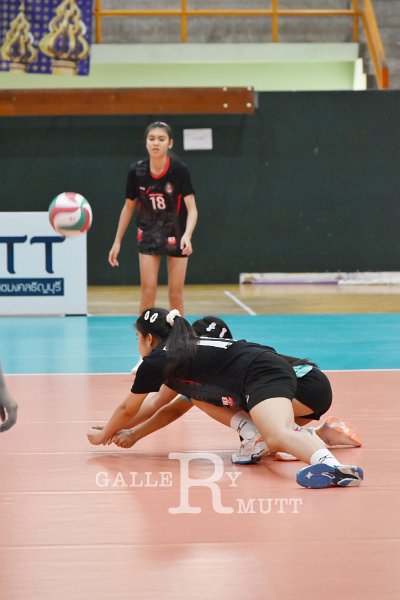 20251120-volleyballl-AM-T-114.jpg