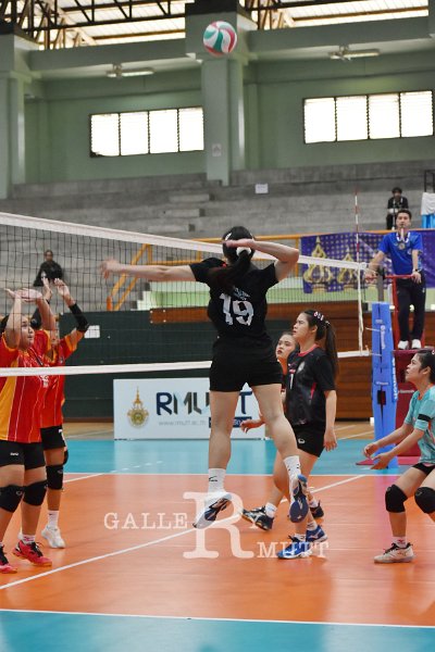 20251120-volleyballl-AM-T-116.jpg