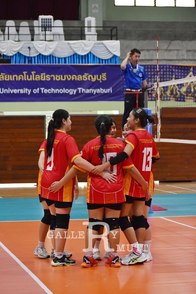 20251120-volleyballl-AM-T-124.jpg