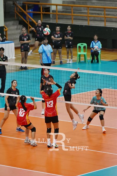 20251120-volleyballl-AM-T-132.jpg