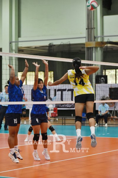 20251120-volleyballl-AM-T-142.jpg