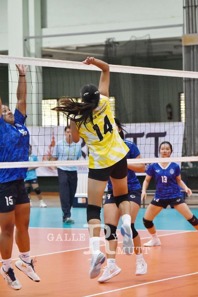 20251120-volleyballl-AM-T-143.jpg