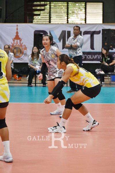 20251120-volleyballl-AM-T-146.jpg
