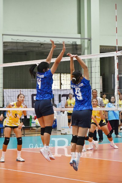 20251120-volleyballl-AM-T-148.jpg