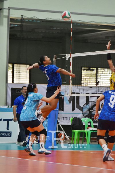 20251120-volleyballl-AM-T-157.jpg