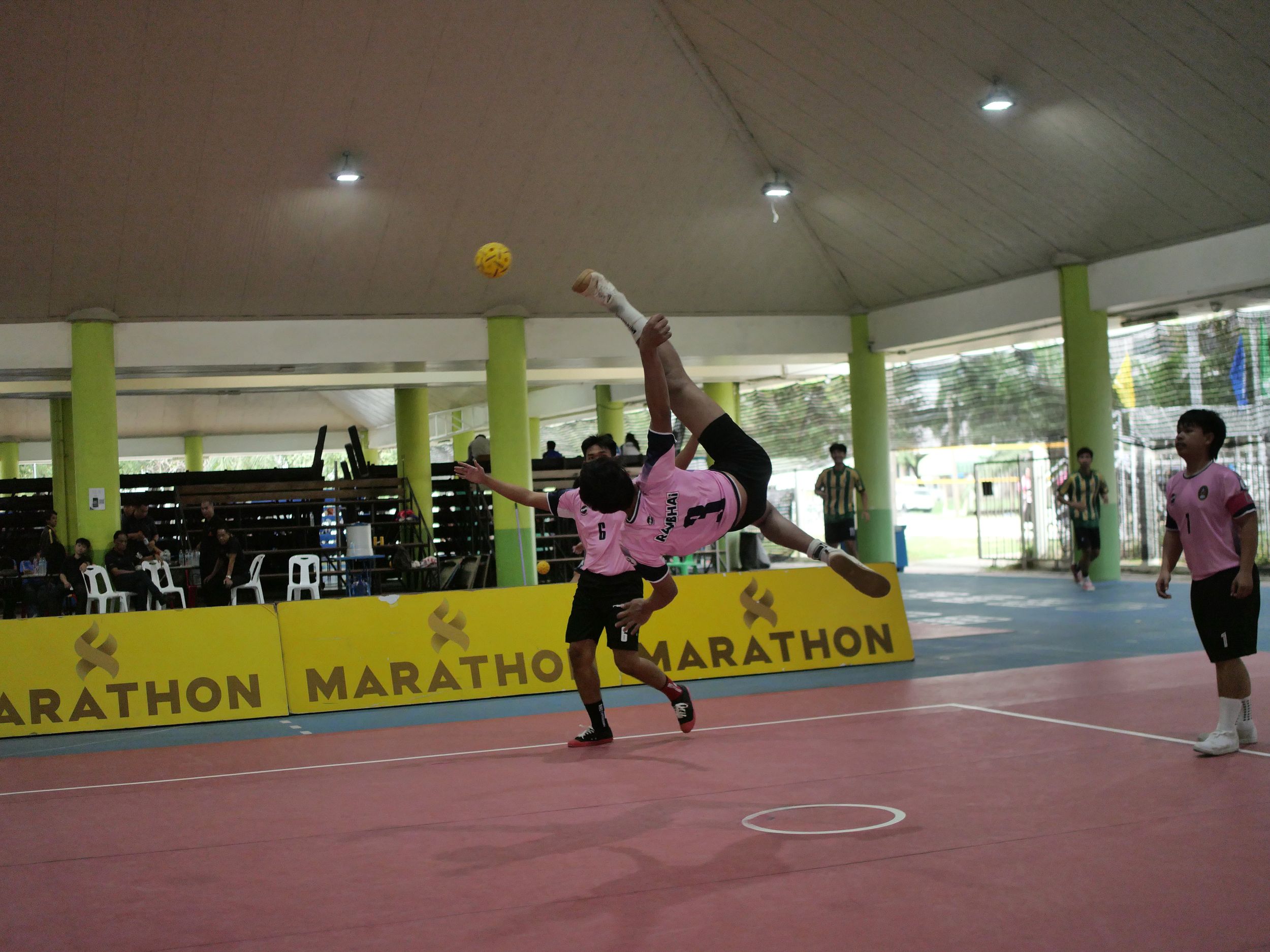 ภาพบรรยากาศการแข่งขันเซปักตะกร้อ “ธัญบุรีเกมส์” วันที่ 18 พฤศจิกายน 2568 รอบบ่าย