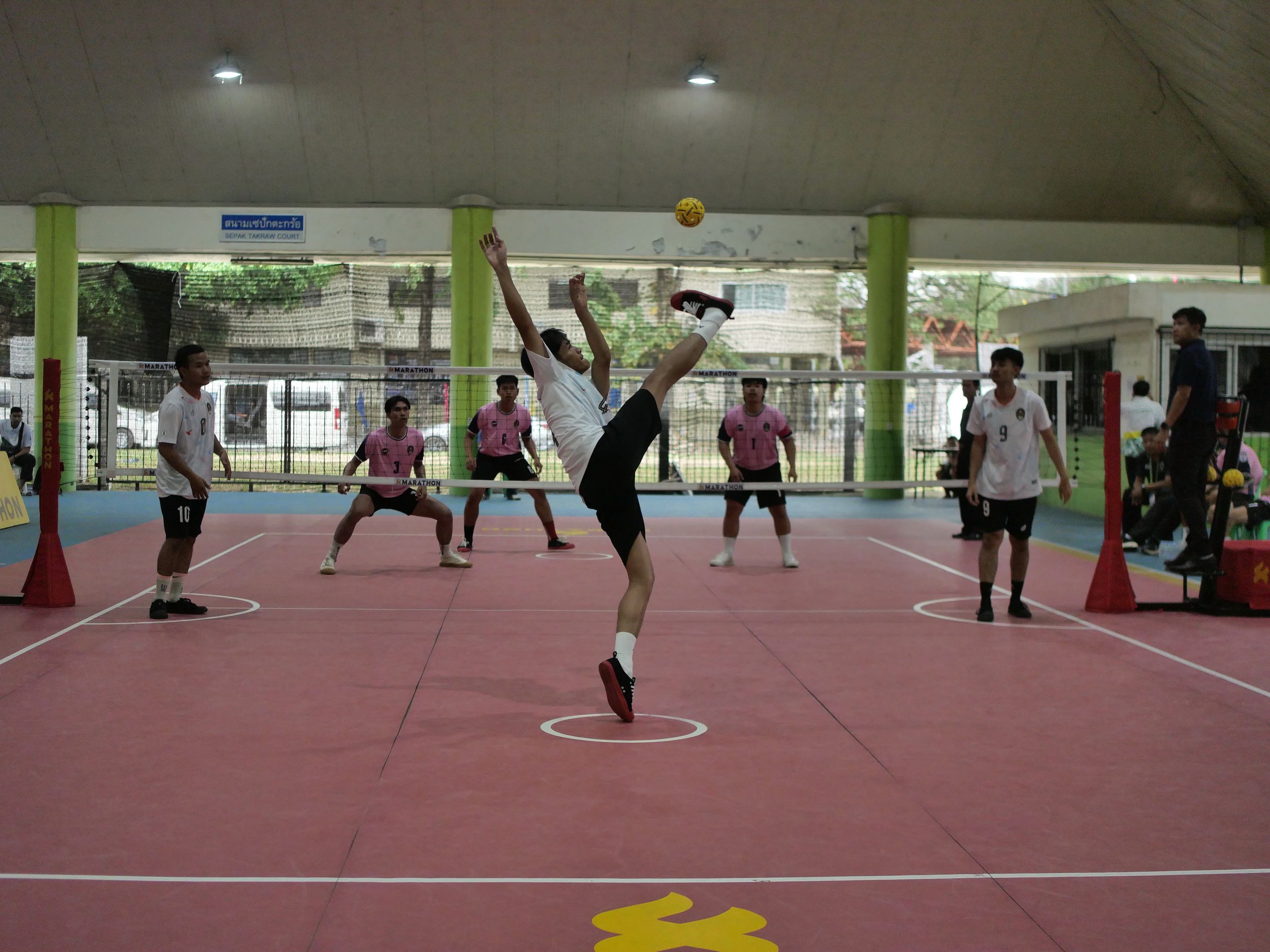 ภาพบรรยากาศการแข่งขันเซปักตะกร้อ “ธัญบุรีเกมส์” วันที่ 18 พฤศจิกายน 2568 รอบบ่าย