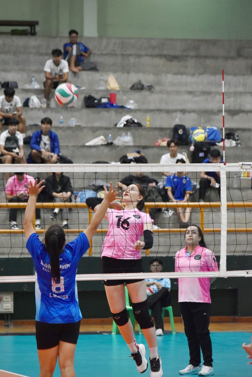 ภาพบรรยากาศการแข่งขันวอลเลย์บอล “ธัญบุรีเกมส์” วันที่ 18 พฤศจิกายน 2568 รอบบ่าย